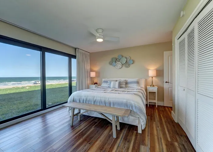 On The Beach Beachfront Condo Direct View & Access To Beach Heated Pool Island House Condominiums Unit 113